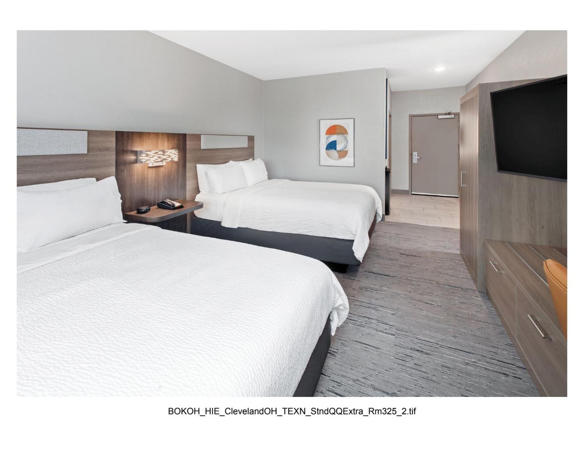 Holiday Inn Express Cleveland Airport - Brook Park By Ihg Exterior foto