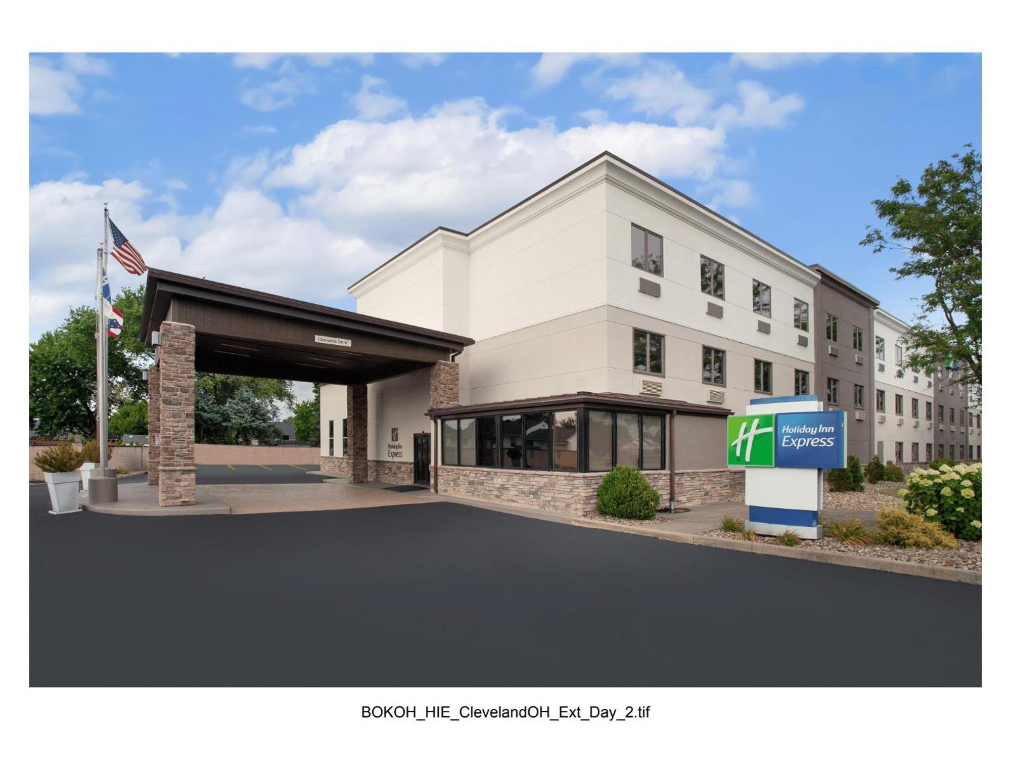 Holiday Inn Express Cleveland Airport - Brook Park By Ihg Exterior foto